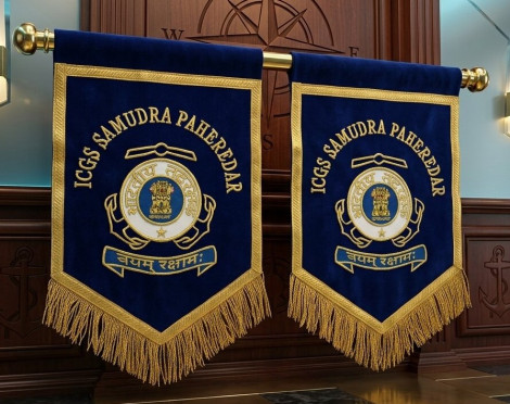 T FLAG NAVY